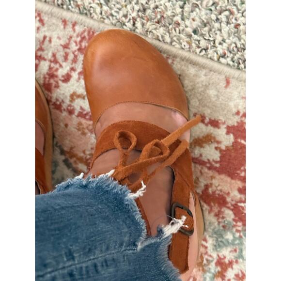 Free People Belmont Style Leather Clogs Size 38 (Fits 7) - Picture 4 of 8